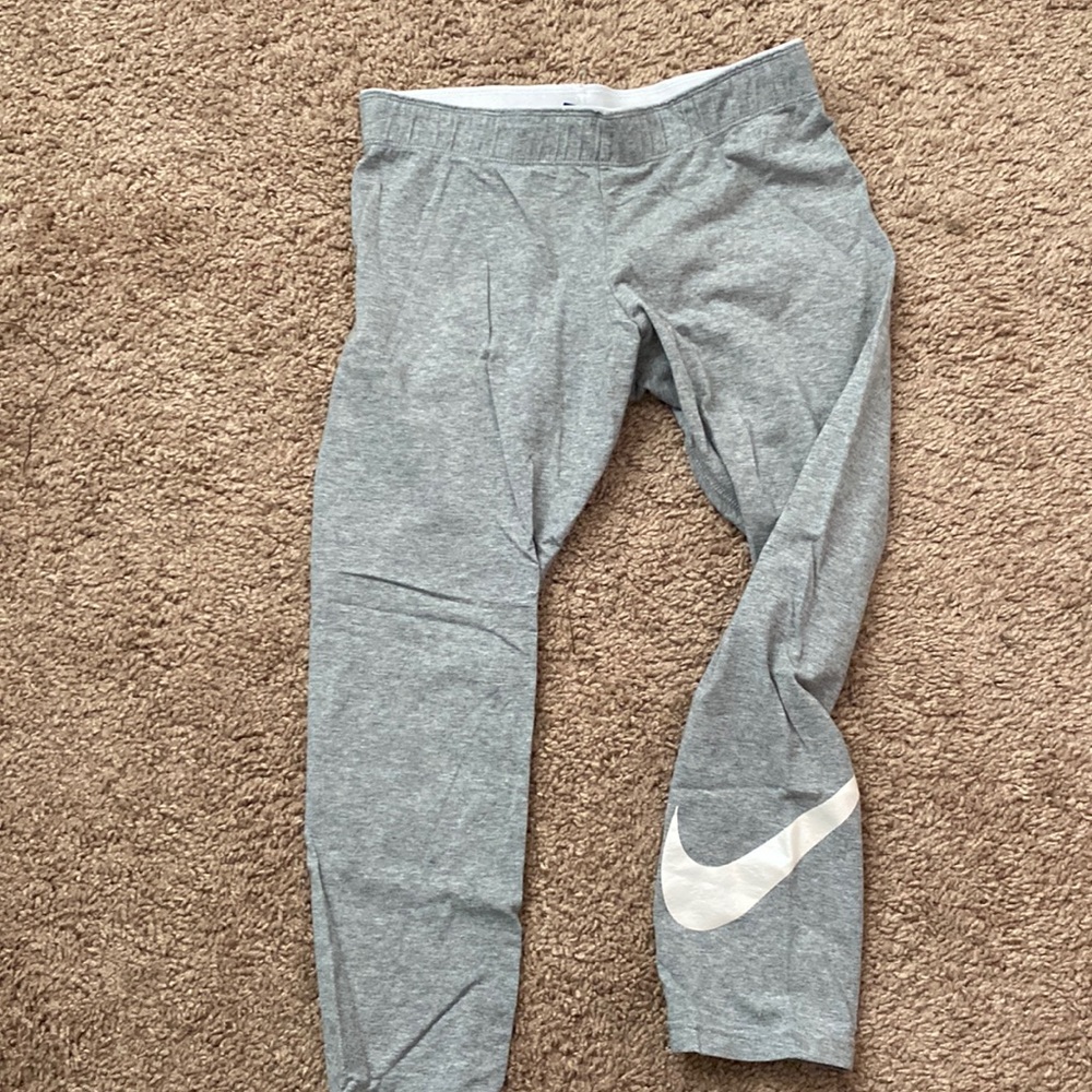 nike capris leggings